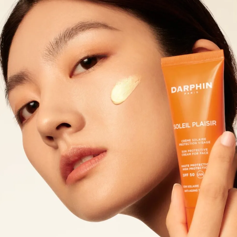 Darphin Cofanetto Essenziali Solari - Set viso per l'idratazione e protezione SPF 50, 50 ml e 30 ml