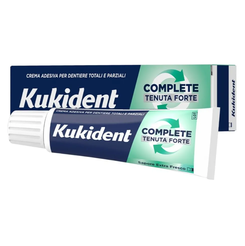 Kukident Complete - Tenuta Forte Crema Adesiva per Dentiere Totali e Parziali sapore Extra Fresco, 47g