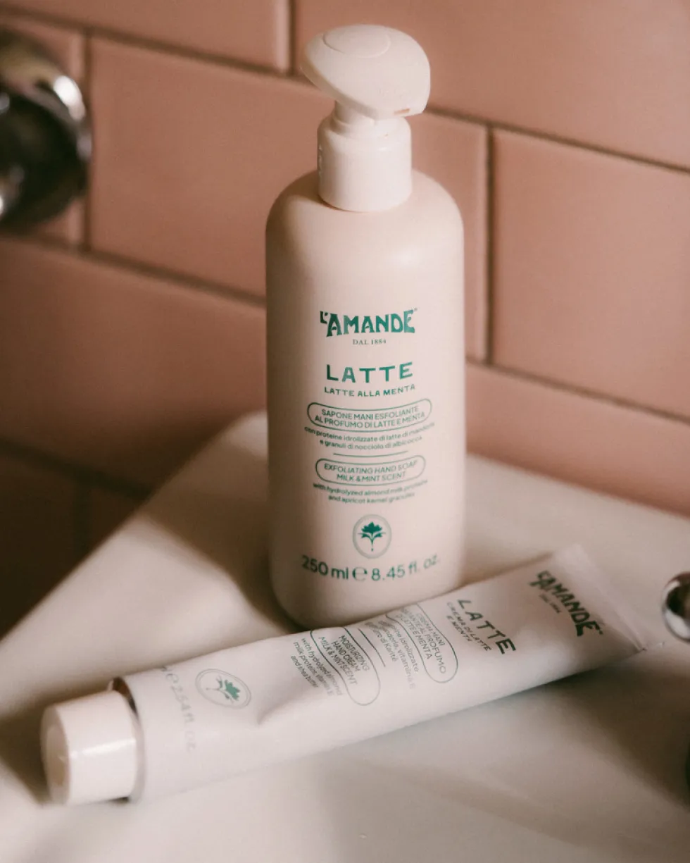 L'Amande Latte e Menta Crema mani idratante, 75ml