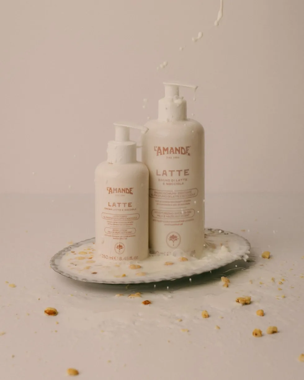 L'Amande Latte e Nocciola Latte Corpo idratante ed emolliente per la pelle secca, 250 ml