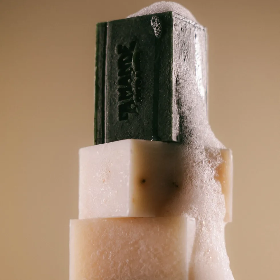 L'Amande Sapone Naturale Artigianale Oliva emolliente per la pelle secca, 150 g