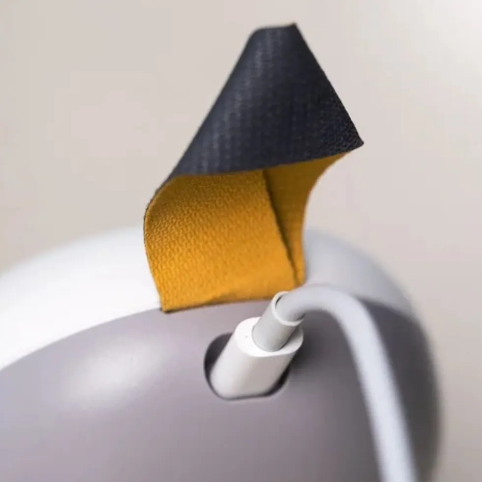 Medela Solo - Tiralatte elettrico singolo per l'estrazione del latte, 1 bottiglia da 150 ml