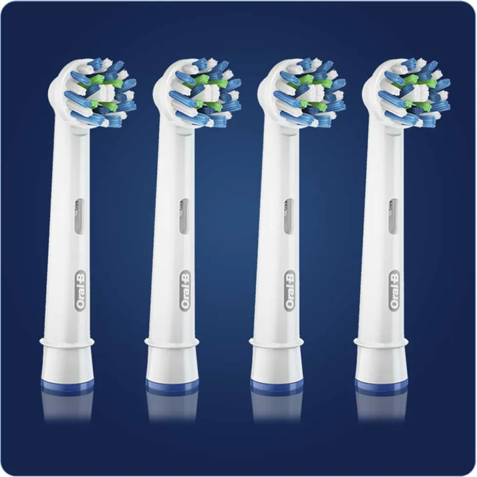 Oral-B CrossAction Testine di Ricambio per Spazzolino Elettrico, 8 Pezzi