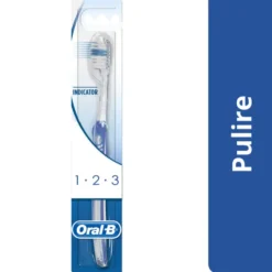 Oral-B 1.2.3 Indicator 40 Medio Spazzolino Manuale Adulti Setole Medie, 1 Pezzo