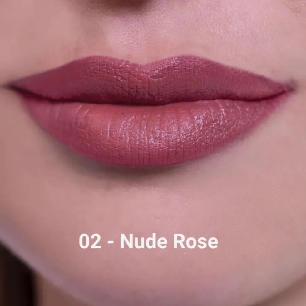 Rougj Rossetto Cremoso Colore Pieno 02 Nude Rose - Rossetto emolliente per le labbra, 1 stick
